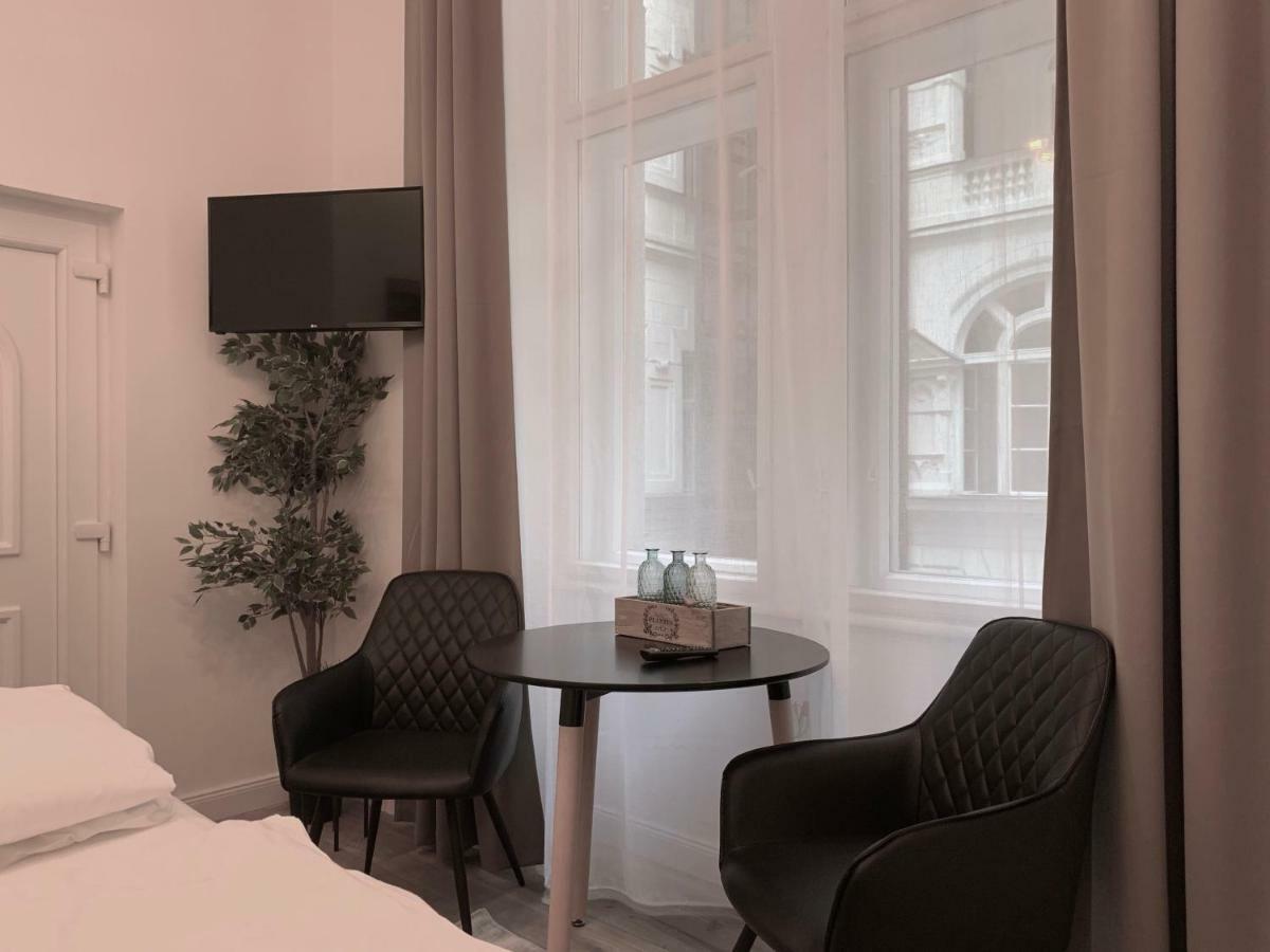 בודפשט Luxury Apartment By Hi5 - Kalman Imre Suite מראה חיצוני תמונה